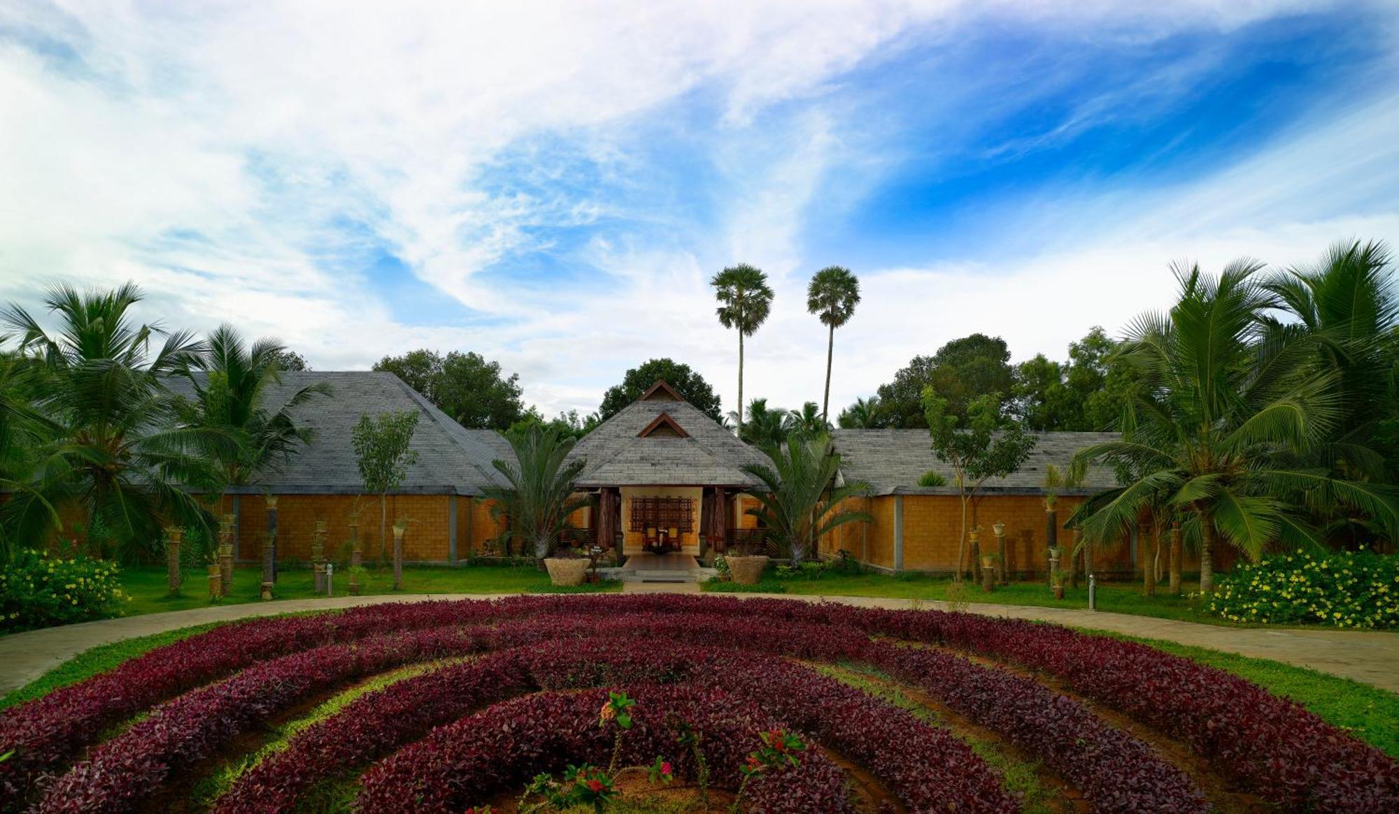 พูวาร์ ไอซ์แลนด์ รีสอร์ท Poovar ภายนอก รูปภาพ