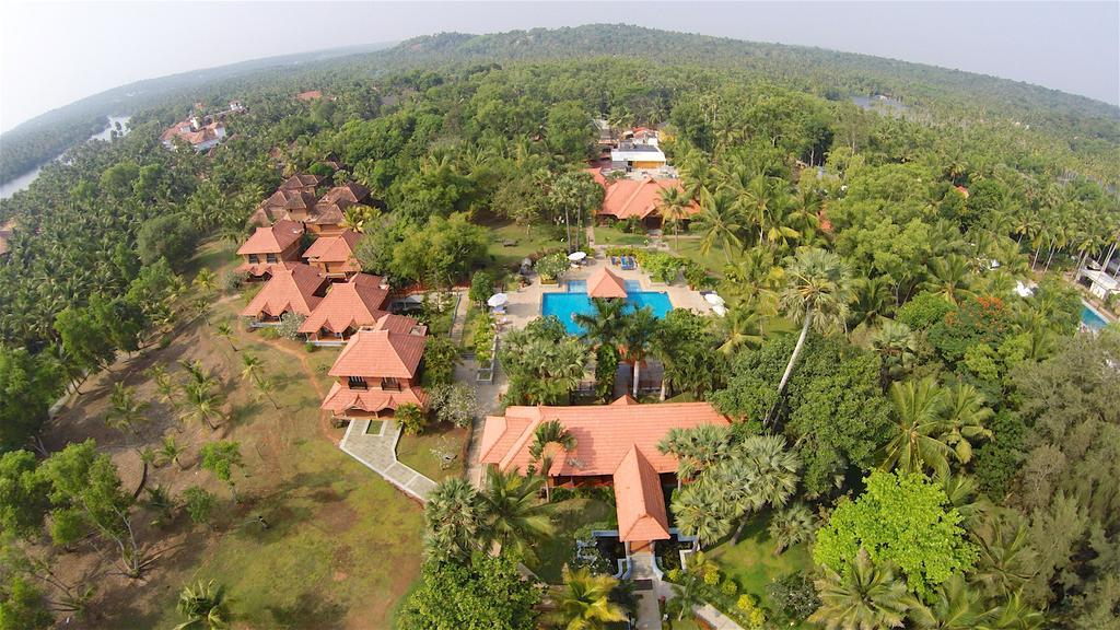 พูวาร์ ไอซ์แลนด์ รีสอร์ท Poovar ภายนอก รูปภาพ