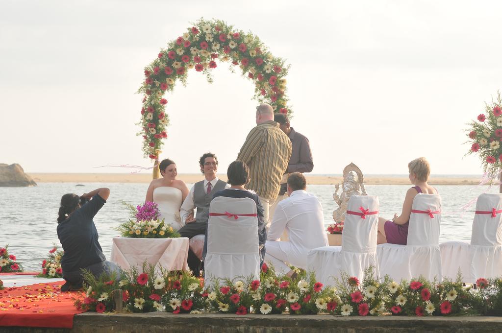 พูวาร์ ไอซ์แลนด์ รีสอร์ท Poovar ภายนอก รูปภาพ